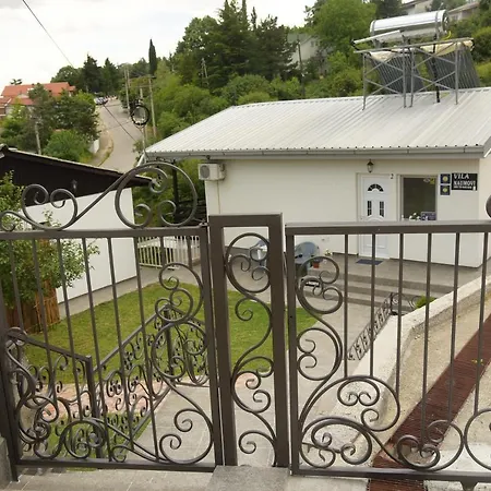 Naumovi * Dojran